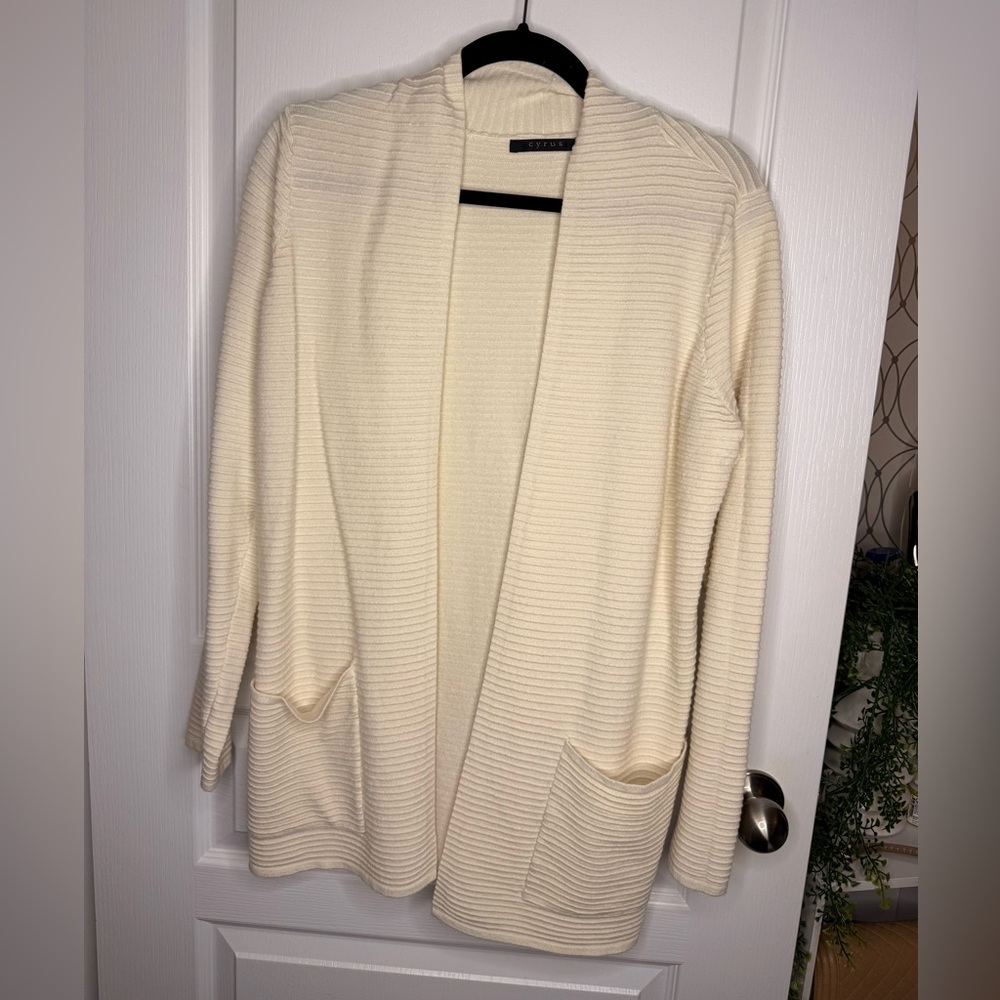 NWOT Cyrus Cream Open-Front Ribbed Sweater